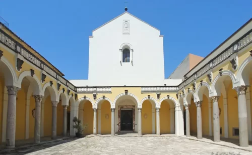 Duomo di Capua esterno seconda facciata interna - Provincia di Caserta