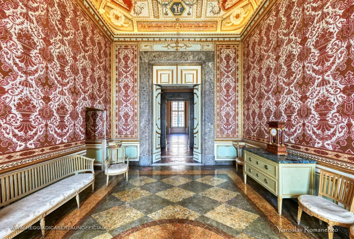 Reggia di Caserta - Anticamera della stanza letto di Ferdinando ii - vista generale