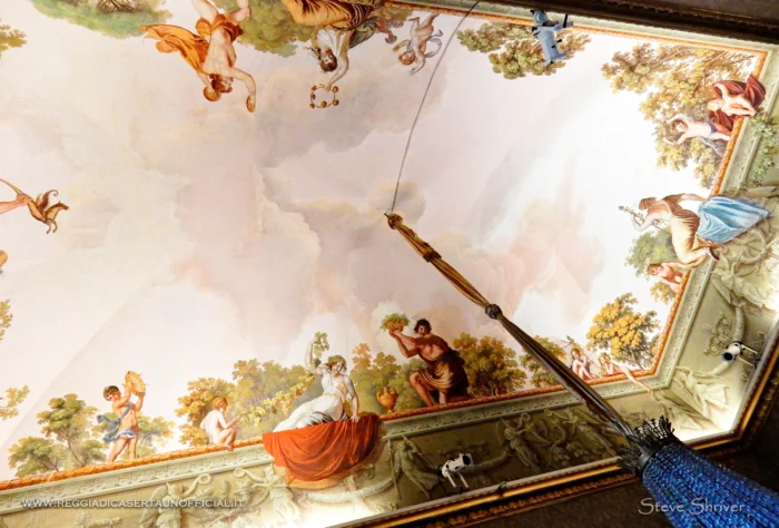 Reggia di Caserta - Anticamera di Re Francesco II - affresco del soffitto vista generale