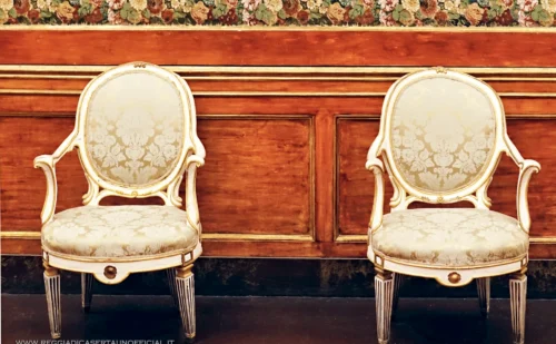 Reggia di Caserta - Seconda Sala da lettura - poltrone sedie neoclassiche