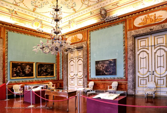 Reggia di Caserta - Seconda Sala da lettura - vista generale