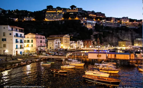 panorma di marina grande di notte