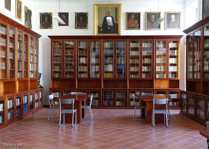 Caserta Capua Museo Campano Biblioteca, Reggia di Caserta Unofficial