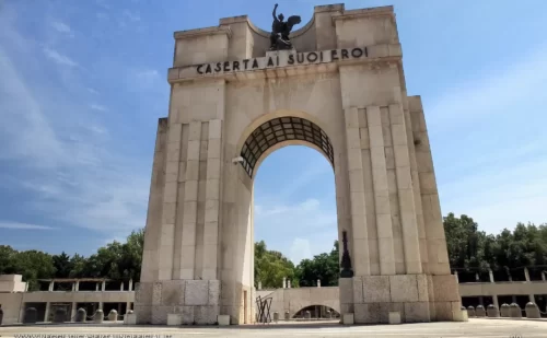 caserta cosa vedere - monumento ai caduti