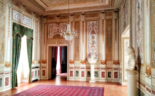 caserta cosa vedere - palazzi nobiliari - palazzo paternò - salone
