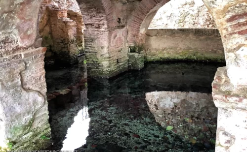 cosa vedere a padula - Battistero paleocristiano di San Giovanni in Fonte - interno
