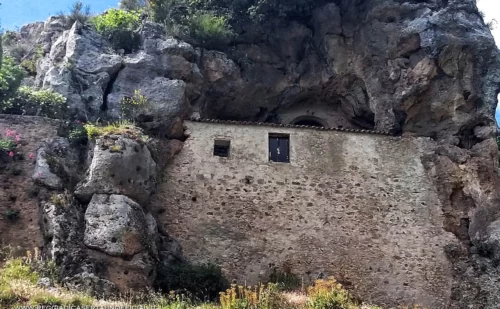 cosa vedere a padula - Eremo di San Michele a le Grottelle
