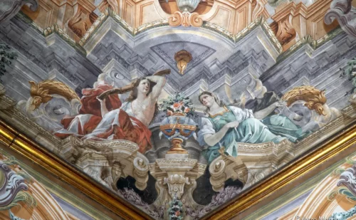 dettaglio affresco soffitto sala d'angolo - Palazzo Mondo a Capodrise Provincia di Caserta