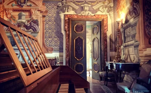 dettaglio b sala d'angolo - Palazzo Mondo a Capodrise Provincia di Caserta