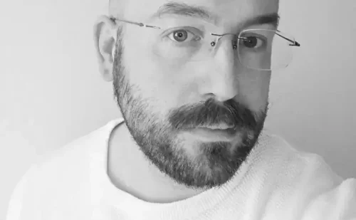 Foto del proprietario del sito. Pagina chi sono (Photo of the site owner. About me page)