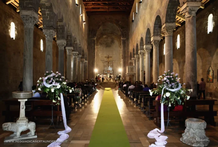 interno duomo Casertavecchia - Provincia Reggia di Caserta Unofficial - medioevale