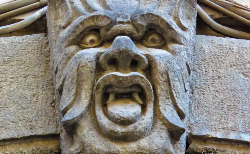 mascherone strade città di aversa provincia di caserta Reggia di Caserta unofficial