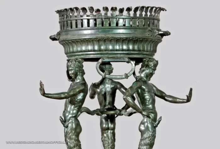 museo archeologico di napoli - gabinetto segreto tripode itifallico