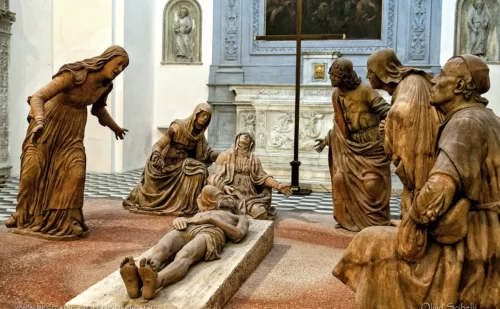 napoli cosa vedere - Chiesa di Sant'Anna dei Lombardi - Cappella del Compianto con suclture di Guido Mezzoni