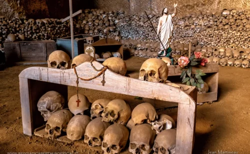 napoli cosa vedere - Il Cimitero delle Fontanelle