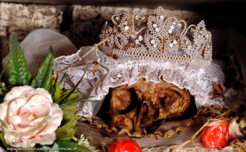 Il teschio di Lucia, nella chiesa del Purgatorio ad Arco