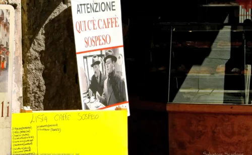 napoli cosa vedere - caffè sospeso