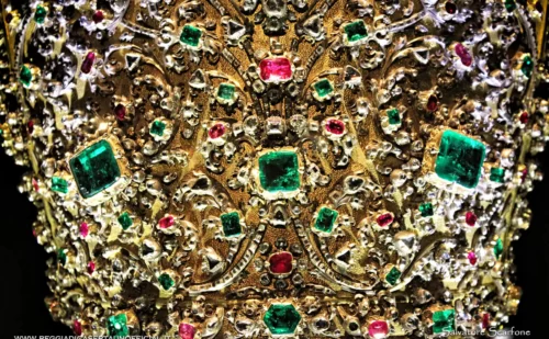 napoli cosa vedere - tesoro di san gennaro - dettaglio della mitra