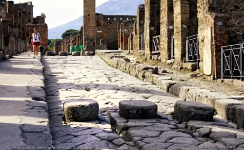 pompei scavi archeologici - cosa visitare - vista strada lastricata