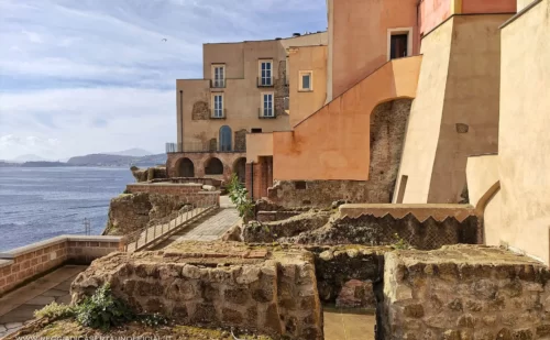 pozzuoli cosa vedere - Rione Terra