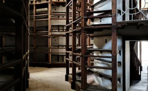 reale sala d'armi capua interno rastrelliere - Provincia di Caserta