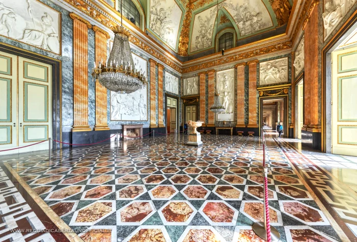 Reggia Di Caserta Anticamera Dei Baroni Sala Di Marte Vista Generale, Reggia di Caserta Unofficial