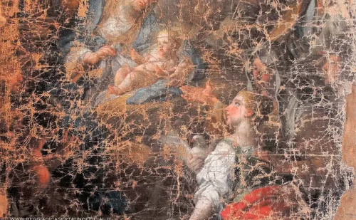 Reggia di caserta, cappella palatina. Frammento di un dipinto di Sebastiano Conca sopravvissuto al bombardamento