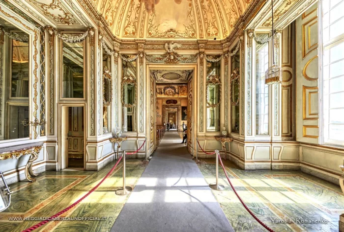 Sala da Lavoro della Regina Maria Carolina nella Reggia Caserta