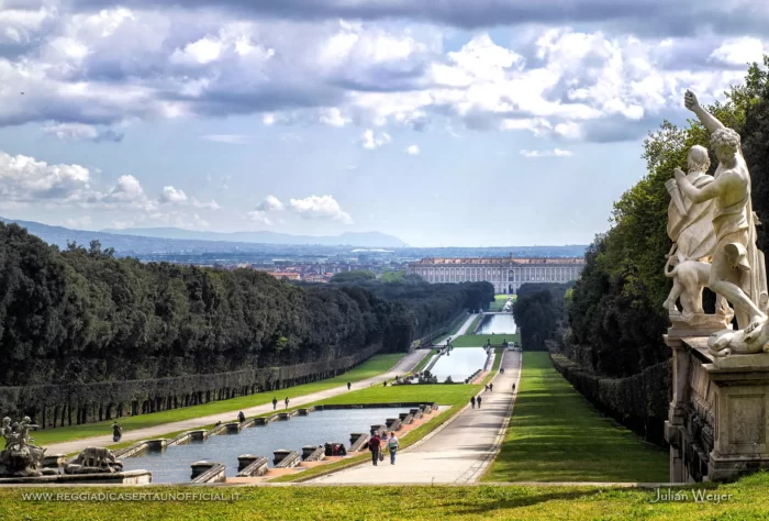Reggia di Caserta panorama con parco Royal Palace of Caserta (index indice)