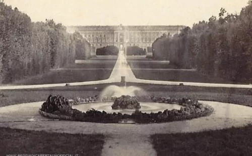 Reggia di Caserta parco reale parterre fontana margherita fonto vintage 1800 b
