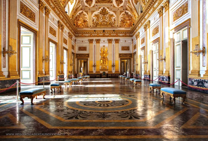 Reggia di Caserta sala del trono sale