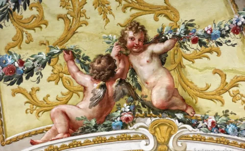 Reggia di Caserta sala delle dame affresco dettaglio con angeli putti