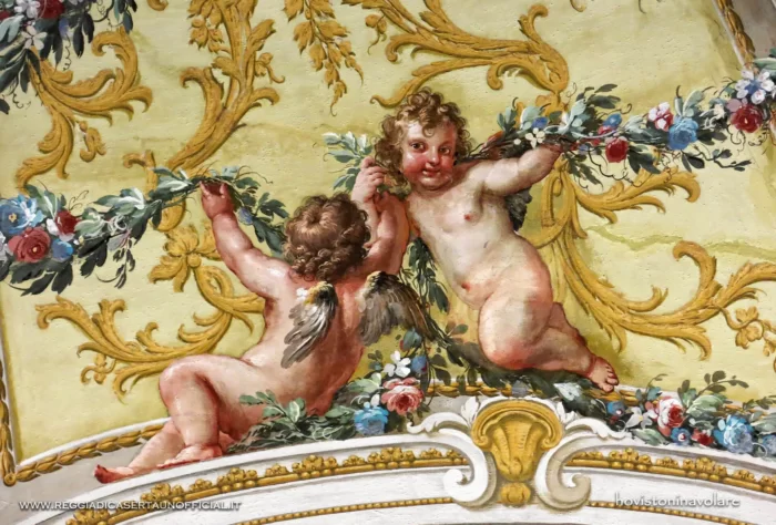 Reggia di Caserta sala delle dame affresco dettaglio con angeli putti
