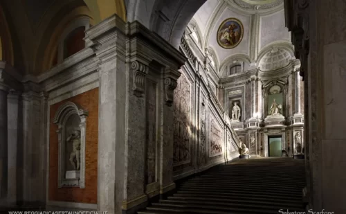 Reggia di Caserta scalone d'onore panorama - grand staircase of the royal palace of caserta
