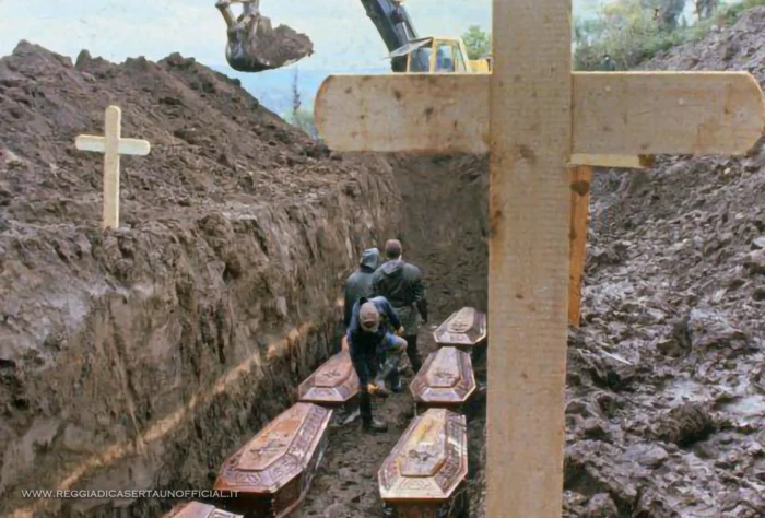 reggia di caserta terrae motus - terremoto in irpinia del 1980 - persone 8