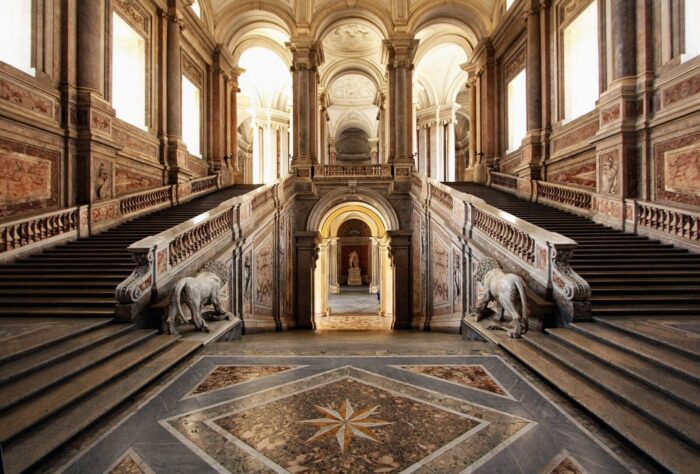 grand staircase, The Grand Staircase of Honour, Unofficial Website of the Royal Palace of Caserta
