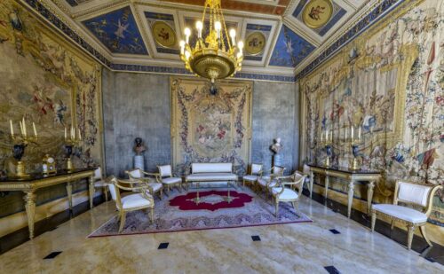 Restauro Arazzi 5 Reggia Di Caserta Quirinale 1 500x309, Palace of Caserta Unofficial