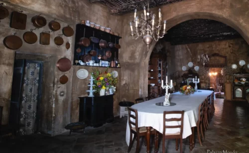 sala da pranzo a piano terra 4 - Palazzo Mondo a Capodrise Provincia di Caserta