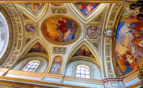 soffitto interno duomo di san paolo aversa provincia di caserta