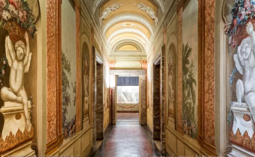 teatro di corte della Reggia di Caserta - palco reale - corridoio di ingresso