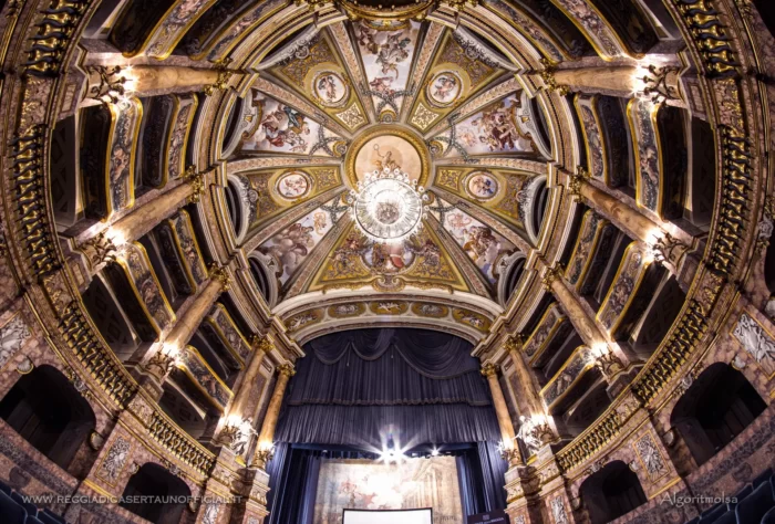 vista panoramica del teatro di corte della Reggia di Caserta - (panoramic view of the court Theatre of the royal palace of caserta)