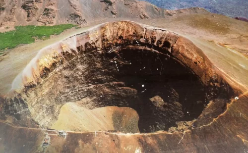 vesuvio - cosa visitare - interno del cratere 2 - (vesuvius - what to visit - interior of the crater)